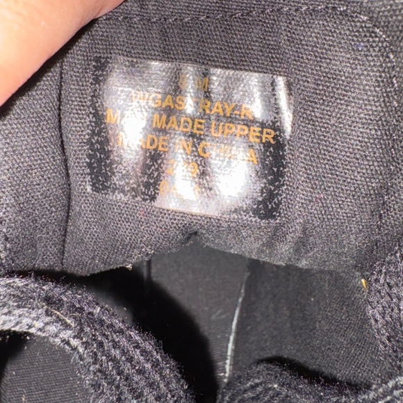 Guess | Women's Sneakers Black with Gold accents | Size 9M - Picture 5 of 8